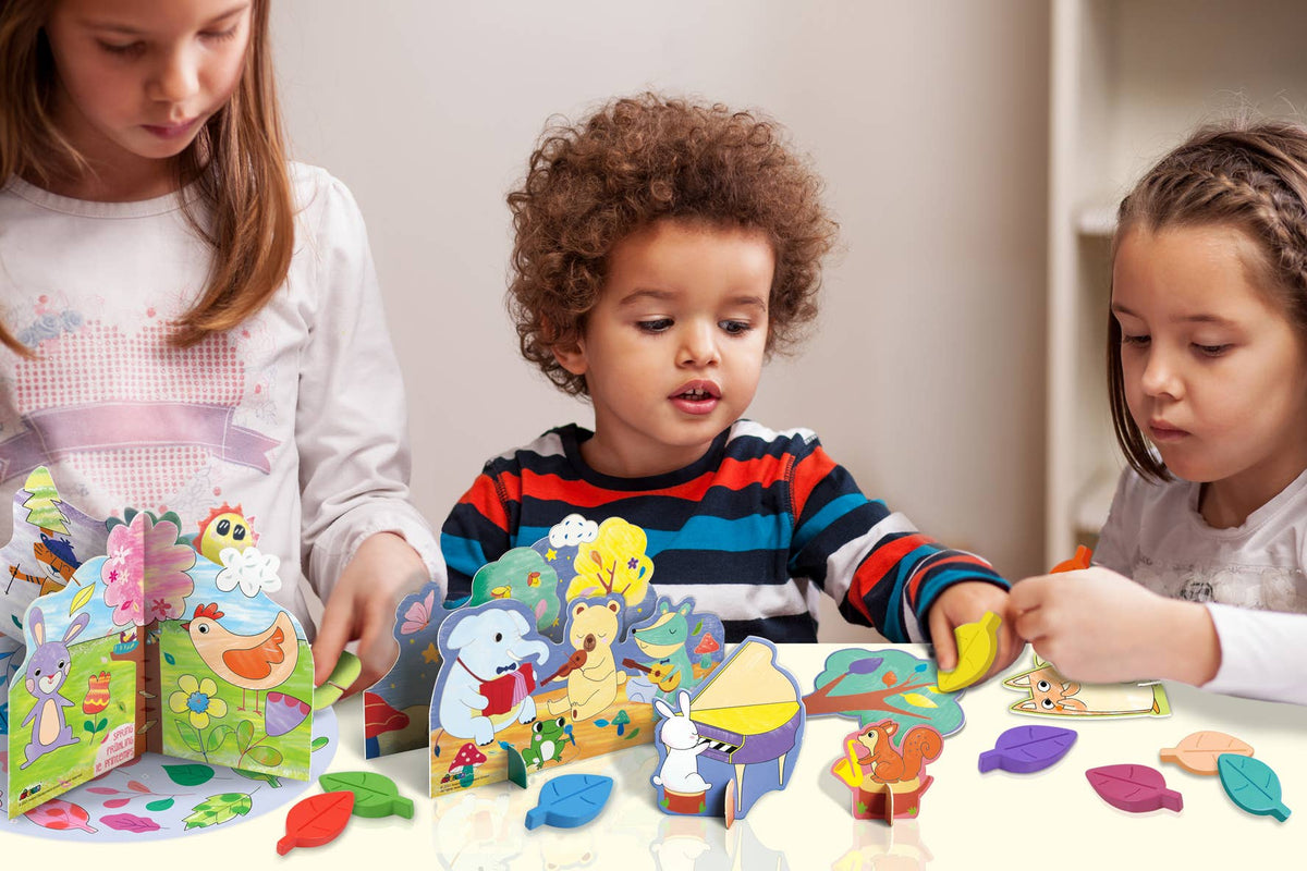 Avenir - Crayon Activity Kit INTO THE SEASONS