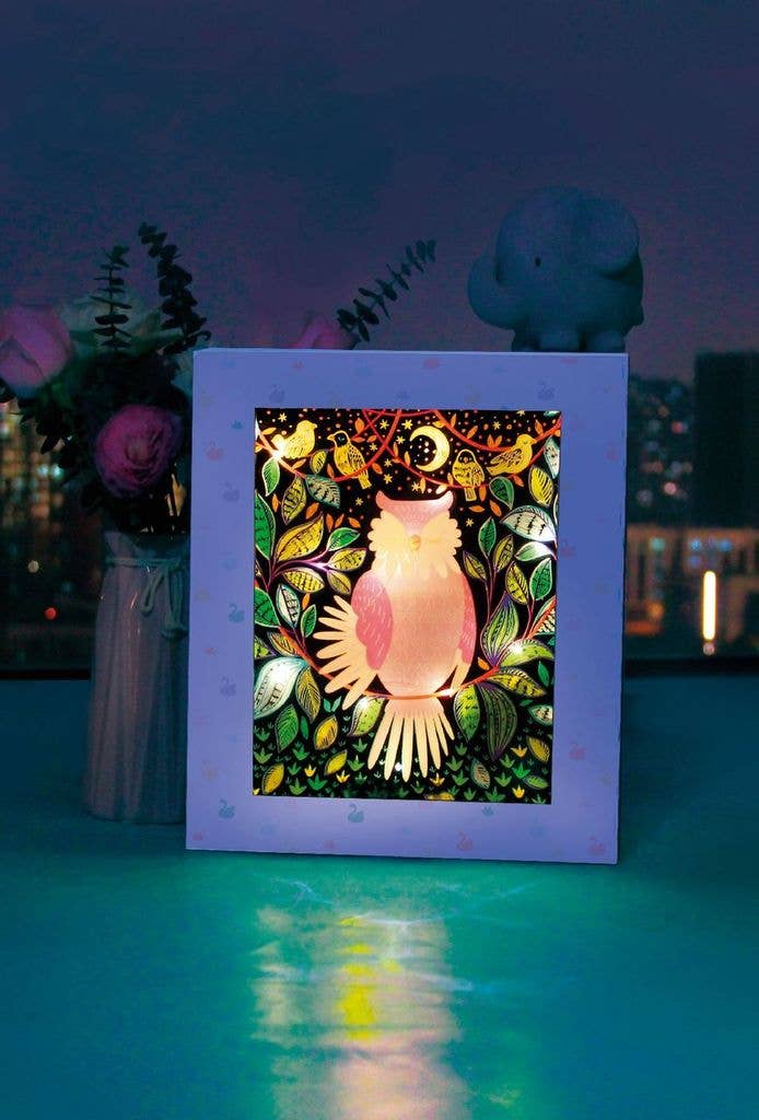 Avenir - Create Your Own Light Box